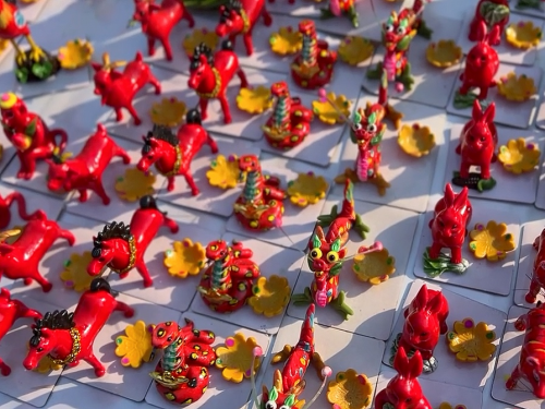 红崖吟风情，民艺振乡兴——庄河属相灯的文化魅力